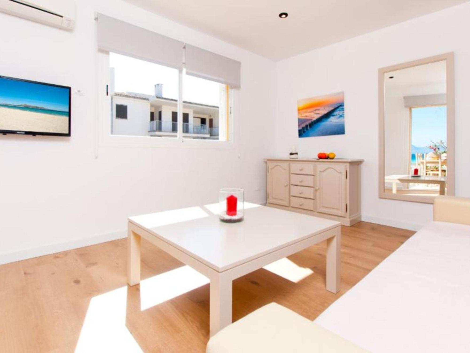 Charming Apartment, By The *